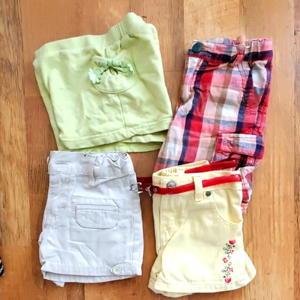 13 Piece Girls 3T Set- 2‎ Pjs, 4 Shorts, 2 Skirts, 2 Pants, 3 Tops